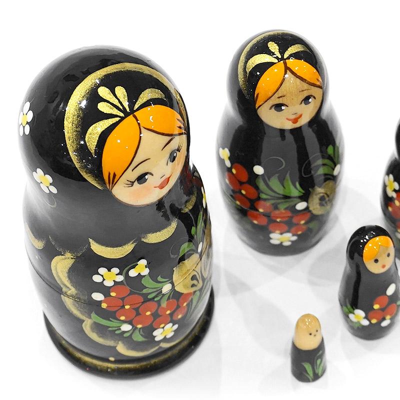 ロシア　キーロフの街のマトリョーシカ（5P）　MAT-156 |  | 04