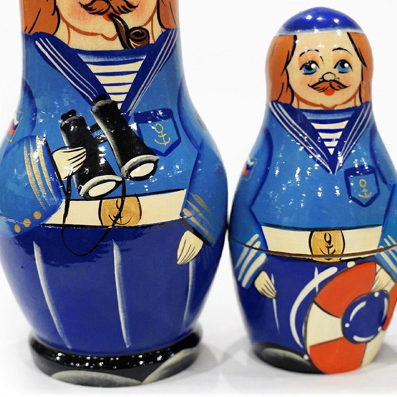 ロシア　キーロフの街のマトリョーシカ　水兵（5P）　MAT-198 |  | 03