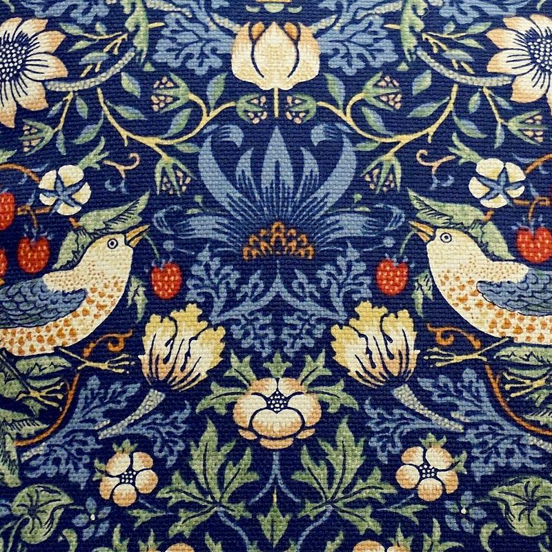 Morris Collection クッションカバー（45cm） いちご泥棒/ネイビー MCC-STNV |  | 03