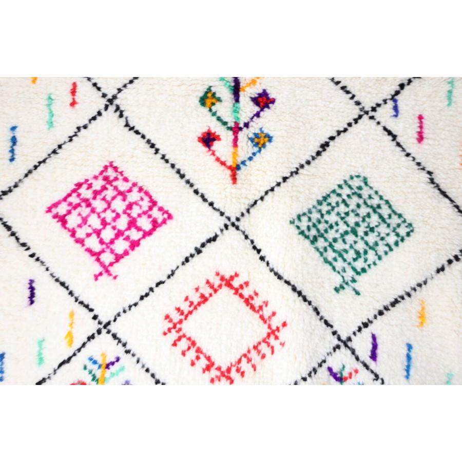 モロッコ手織り絨毯　ベニワレン（Beni Ouarain）　146ｘ96cm　MRB150-01 |  | 04