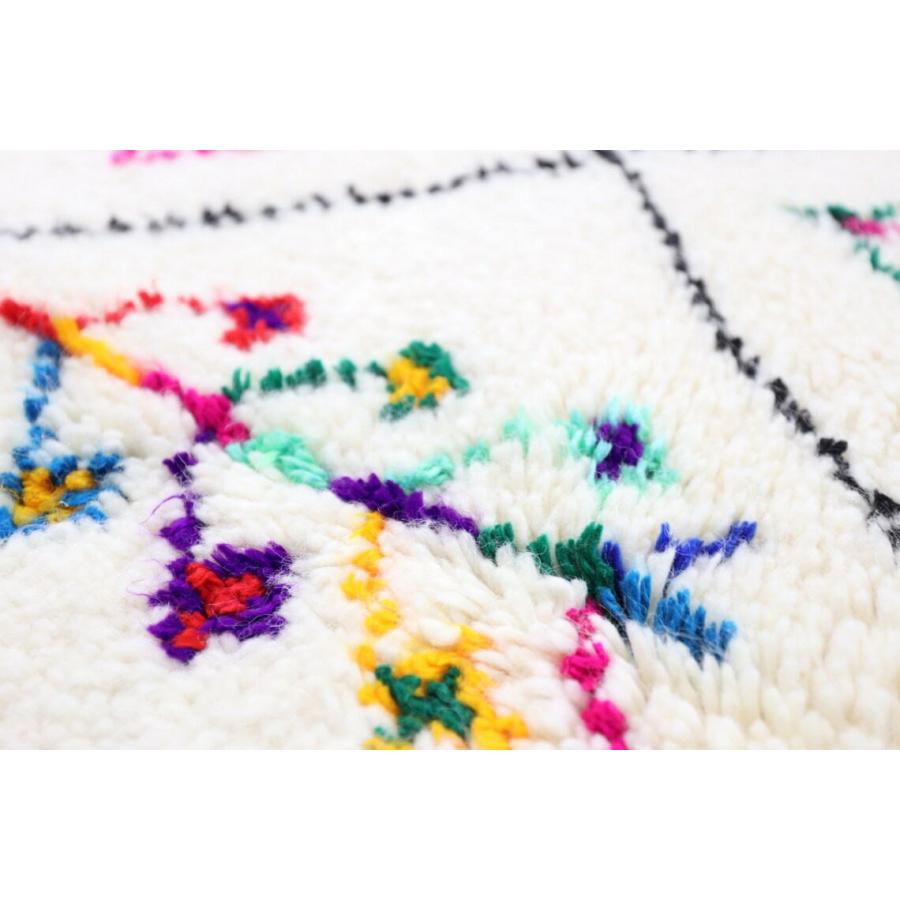 モロッコ手織り絨毯　ベニワレン（Beni Ouarain）　146ｘ96cm　MRB150-01 |  | 08