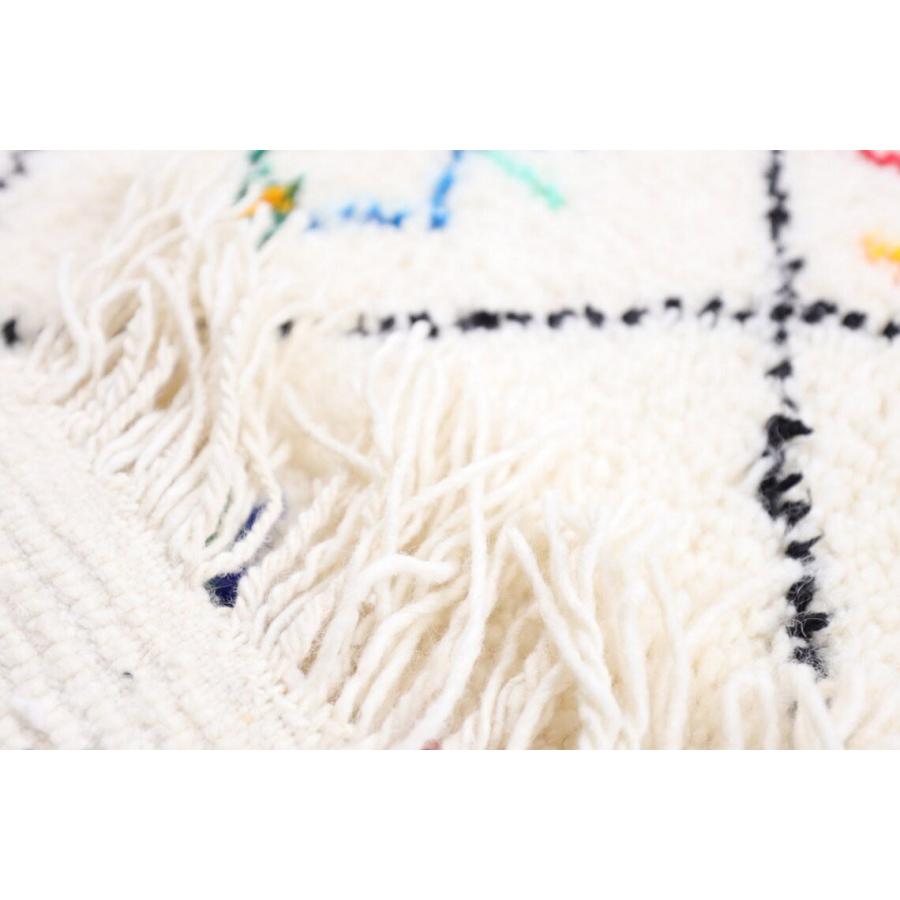 モロッコ手織り絨毯　ベニワレン（Beni Ouarain）　146ｘ96cm　MRB150-01 |  | 09