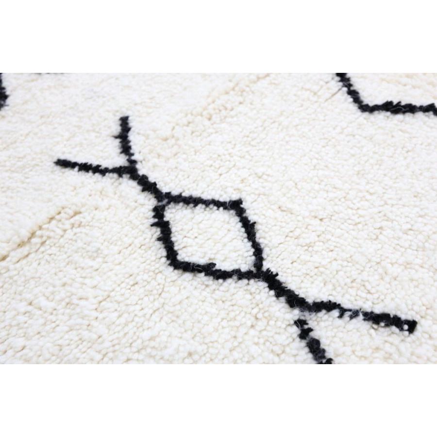 モロッコ手織り絨毯　ベニワレン（Beni Ouarain）　173ｘ123cm　MRB180-01 |  | 05