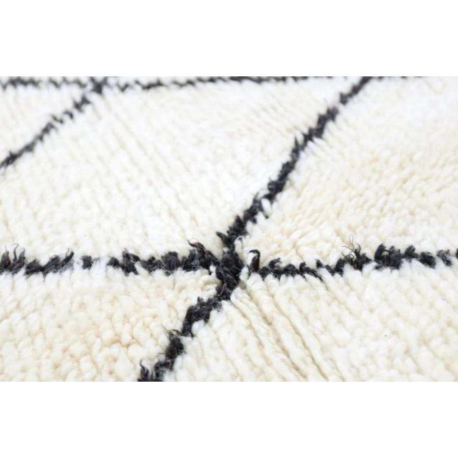 モロッコ手織り絨毯　ベニワレン（Beni Ouarain）　205ｘ130cm　MRB200-01 |  | 07