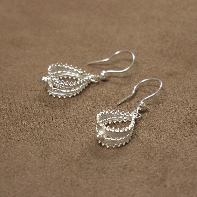 トルコ伝統の銀線細工 テルキャーリ ピアス　SV-E-TK003 |  | 01