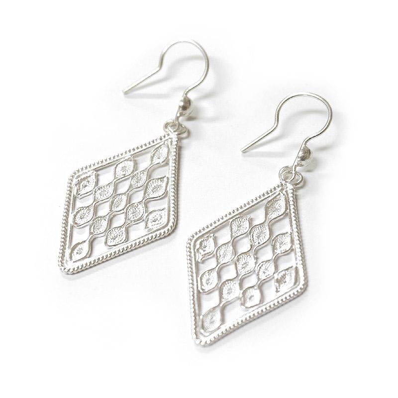 トルコ伝統の銀線細工 テルキャーリ ピアス　SV-E-TK006 |  | 03