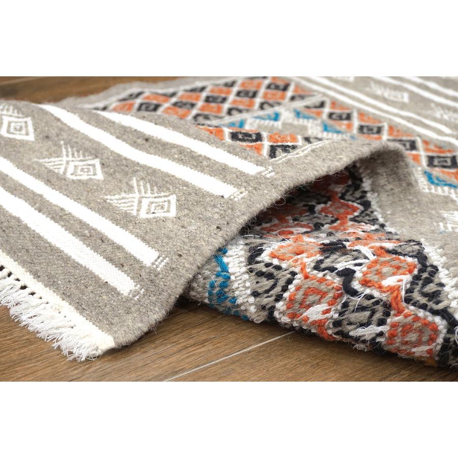 チュニジア　手織りキリム　108×71cm　アクセントラグサイズ　TK120x70-2 |  | 04