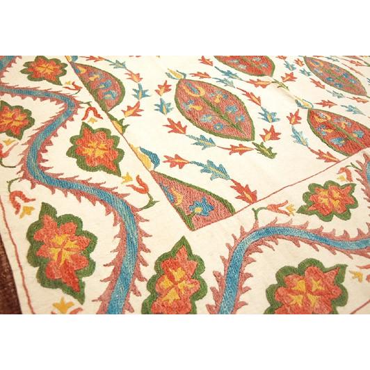 特別SALE シルクスザンニ 刺繍布 Z-219 98x95cm |  | 01