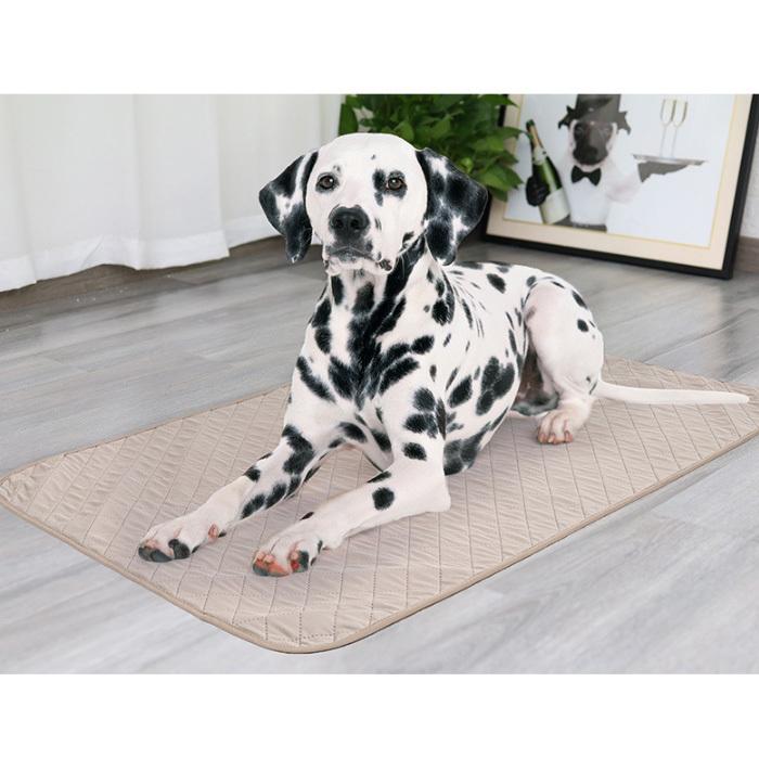 トイレマット 送料無料でお届けします ペットシーツ トイレシート 猫犬 洗えるペットシーツ おしっこマット 防水 介護用品 漏れ防止 洗える 抗菌 速乾 滑り止め 繰り返し使用可能
