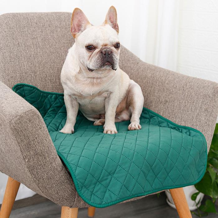 トイレマット 送料無料でお届けします ペットシーツ トイレシート 猫犬 洗えるペットシーツ おしっこマット 防水 介護用品 漏れ防止 洗える 抗菌 速乾 滑り止め 繰り返し使用可能