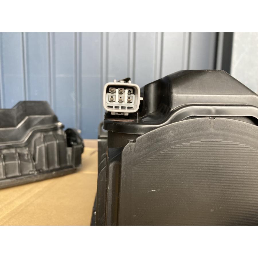 在庫処分 アウトレット 新車外し 小糸製作所 Koito 白熱 テールランプ L R Rcl Tr24l Tr24r Sale Rcl Tr24 トラックショップトップロード仙台 通販 Yahoo ショッピング