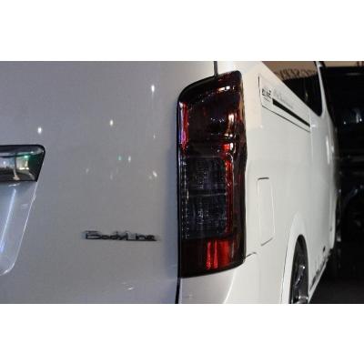 NV350キャラバン E26 ナロー＆ワイド共通 後期2-3型 テールランプ