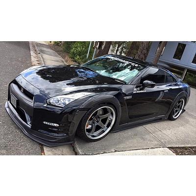 GT-R R35 (2011-2016) サイドステップwithボトムライン FRP製 : エアロ