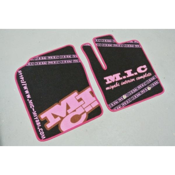 普通車 内装用品 M I Cロゴデザインマット ピンク エアロ カスタムパーツのtoptuner M I Cロゴ