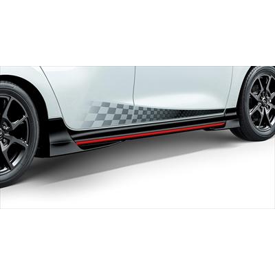 TRD 1#系/21#系 ヤリス GRサイドスカート（艶消し黒） : エアロ