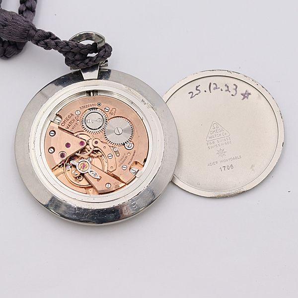 デッドストック級 稼働 良品 箱付き オメガ 1706 手巻 シルバー文字盤 懐中時計 OGH 7459 ABC 2377100_3