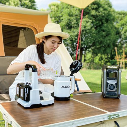 マキタ 充電式ケトル(湯沸かし器) KT360DZ/W(バッテリー・充電器 マキタ 充電式ケトル(湯沸かし器) KT360DZ/W(バッテリー・充電器