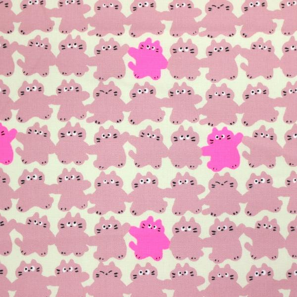 生地 布 蛍光顔料プリント メロウフレンズ 猫 MELLOW FRIENDS オックス 綿100% 約110cm幅 ゆうパケット2ｍ対応 10cm単位価格 |  | 03