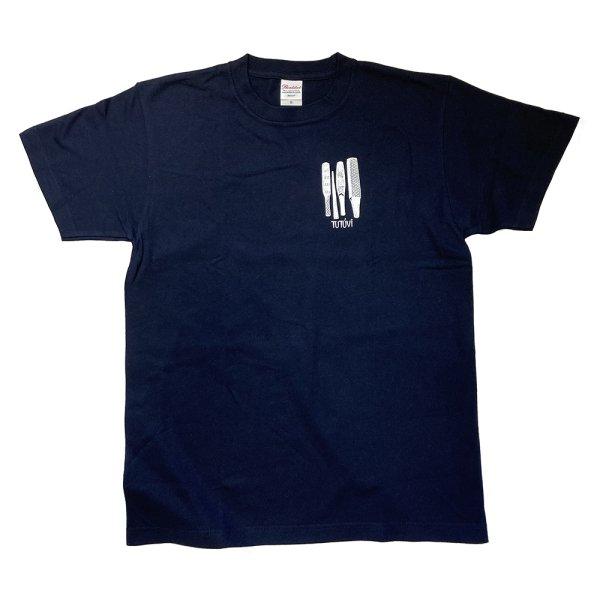 フラダンス　TUTUVI　男女兼用大きめスタンダード半袖Tシャツ 　イエククワンポイント　ネイビー  ホワイト　　 | 