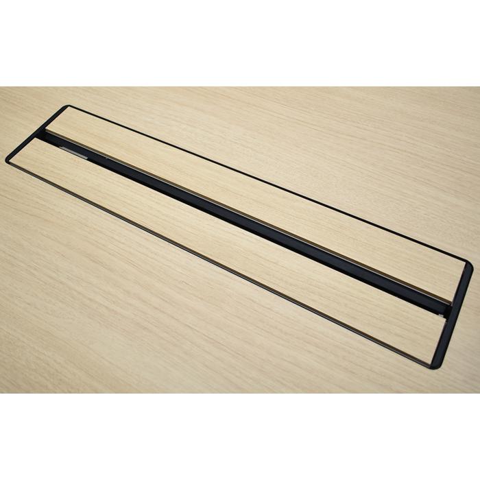 【中古】オカムラ　T-skill　ミーティングテーブル　配線ダクト付　2018年製　幅1800　2025040202【中古オフィス家具】 【会議室】