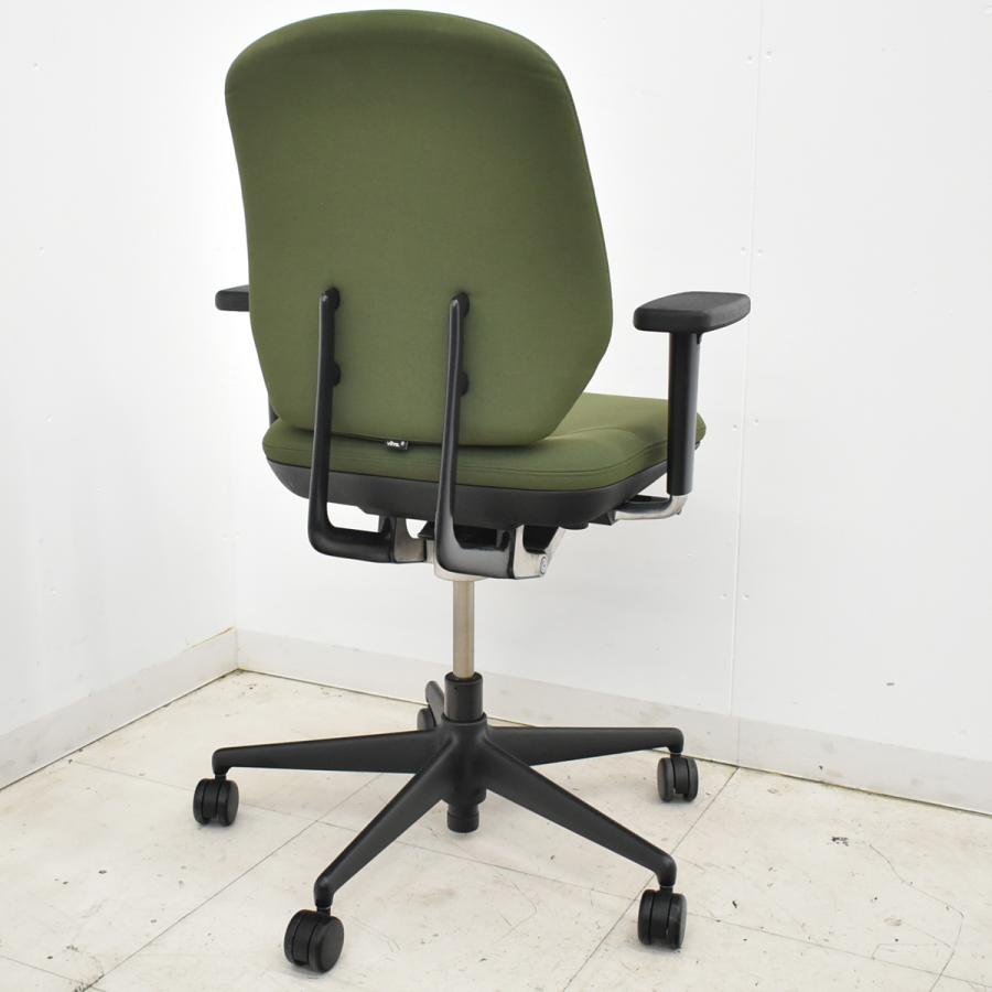 vitra.（ヴィトラ） 【中古】ヴィトラ メダバディ 可動肘 布張り 