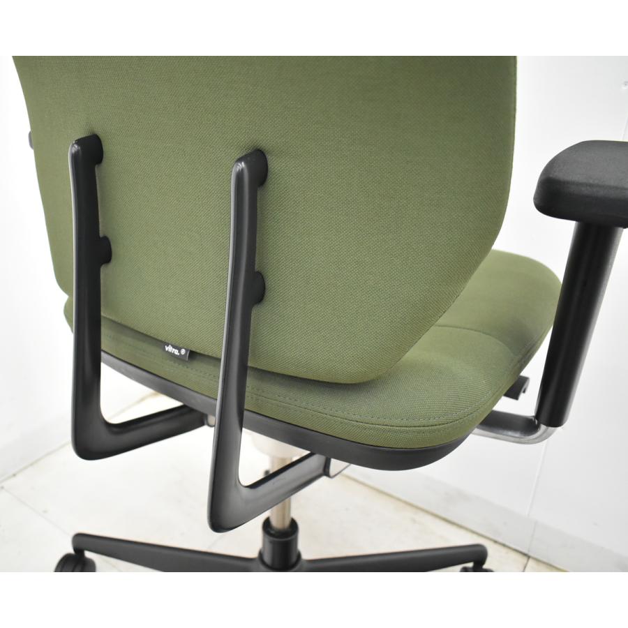 vitra.（ヴィトラ） 【中古】ヴィトラ メダバディ 可動肘 布張り 