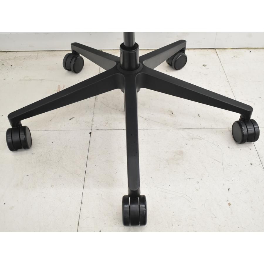 【中古】スチールケース リープＶ２ APモデル 可動肘 ランバーサポート グリーン 2026030503【中古オフィス家具】の画像