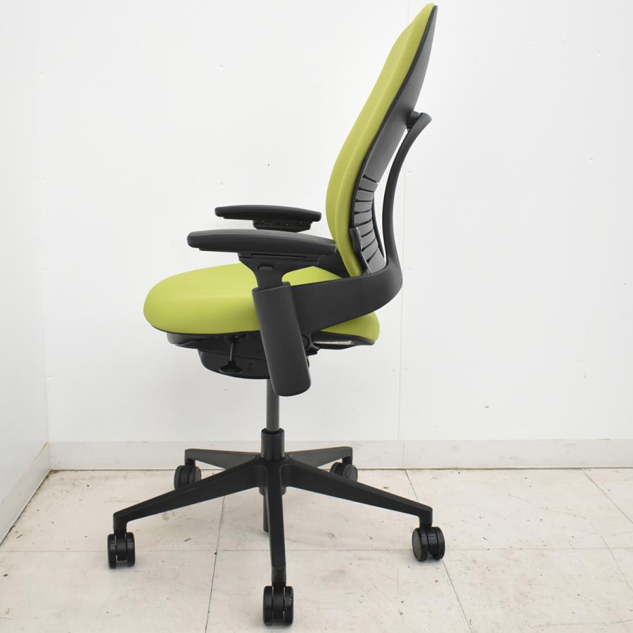 【中古】スチールケース リープＶ２ APモデル 可動肘 ランバーサポート グリーン 2026030503【中古オフィス家具】の画像