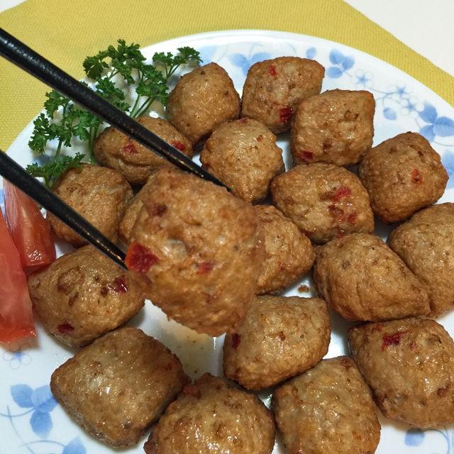 カミナリだんご ピリ辛大粒 国産 １kg ( 約２８ｇ×約３５個 ) お肉 肉 肉団子 プレミアム 爆買 |  | 03