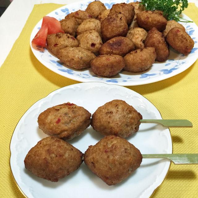 カミナリだんご ピリ辛大粒 国産 １kg ( 約２８ｇ×約３５個 ) お肉 肉 肉団子 プレミアム 爆買 |  | 05