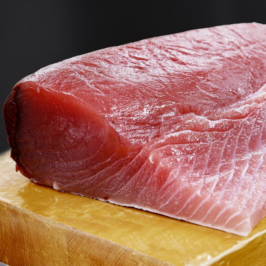 送料無料　ギフト　もちもちまぐろ　約600g　 ブロック　和歌山県産天然生まぐろ赤身　お刺身用湯浅醤油付　クール冷蔵便　※一部地域発送不可 |  | 01