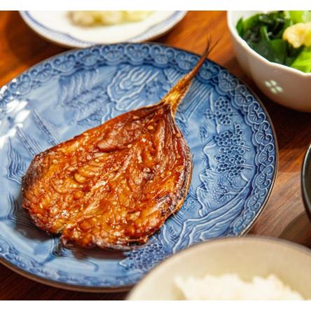 とれとれ市場干物コーナー店長おすすめ　厳選干物セットA　送料無料　北海道・沖縄県地域は送料1,200円。 |  | 06