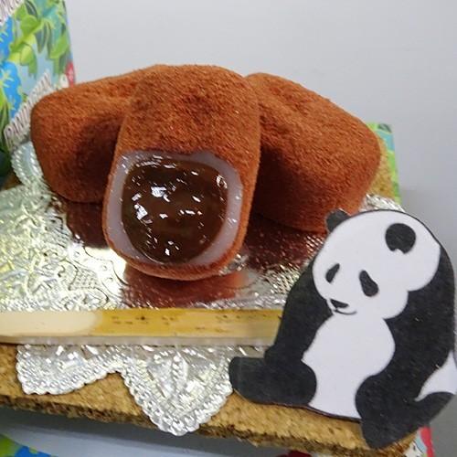 お手軽価格で贈りやすい 紀伊観光物産 南紀白浜パンダちゃん チョコ餅 10個入 3箱 713円 Aynaelda Com