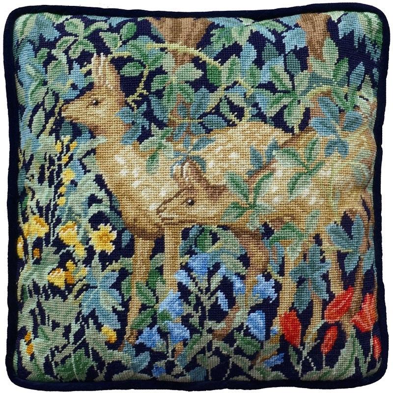 Bothy Threads アラス刺しゅう一揃いの道具 \"Greenery Deer Tapestry\"" TAC17 (緑の鹿 座布団約35珊角) ボシースレッズ 【外国で取り寄せ/納期40〜80日座標軸】" 刺繍道具、材料-手芸、ハンドクラフト-楽器、手芸、コレクション