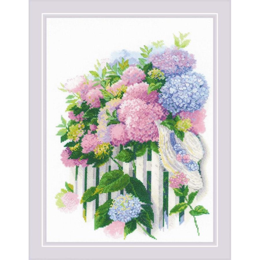 RIOLISクロスステッチ刺繍キット No.2026 \"Hydrangea Garden\" (紫陽花の庭 アジサイ) 【海外取り寄せ/納期30〜60日程度】