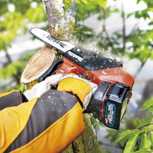 マキタ（makita） マキタ40v新型充電式チェーンソー 
