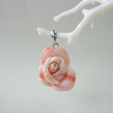 天然　珊瑚　ペンダント　トップ　薔薇　アクセサリー　さんご　サンゴ　ネックレス 天然珊瑚ペンダントトップ薔薇アクセサリーさんごサンゴネックレス