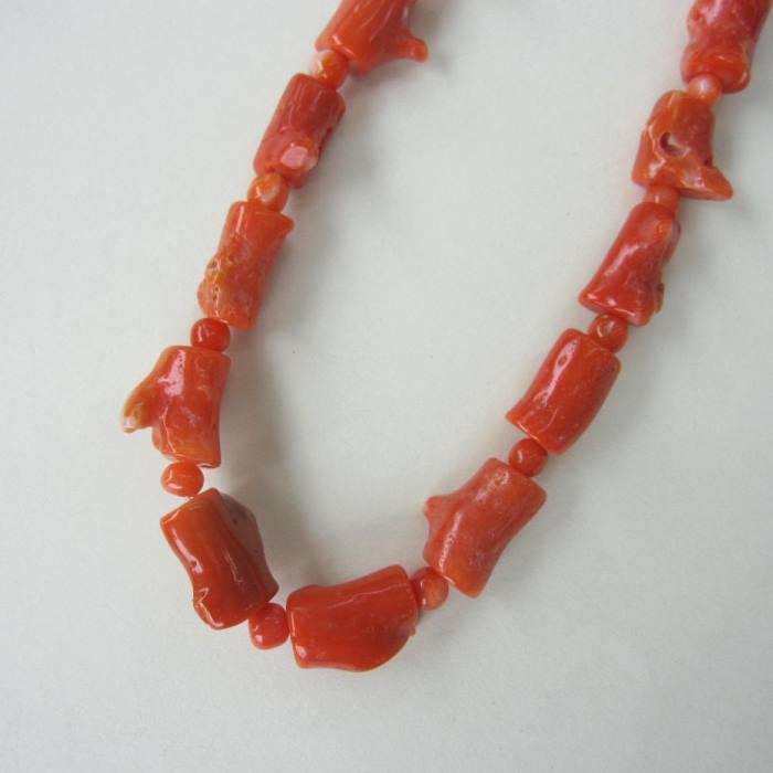 日本・高知産赤珊瑚 枝ネックレス 53センチ 『宝石サンゴ』 珊瑚婚