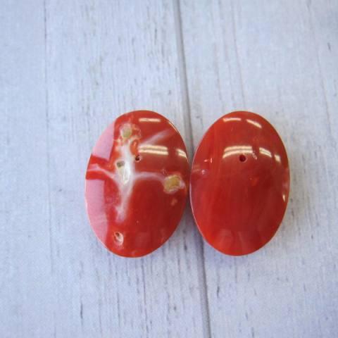 日本・高知産血赤珊瑚のオーバルペアルース /（2個セット）/パーツ  
