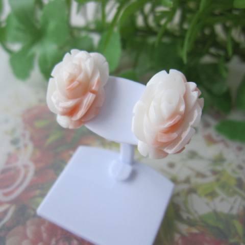 ピンク珊瑚の薔薇の花のピアス /直結/K14WG/バラ・ばら/ 『宝石サンゴ 