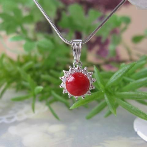 Pt900 デザイン 血赤珊瑚 ダイヤモンド ペンダント 0.25