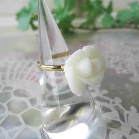ヴィンテージブローチ 白珊瑚 薔薇彫刻 ホワイトローズ サンゴ バラ 花 上品① batch_br-01041-02.jpg