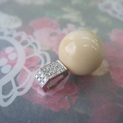 『大粒』シナ海サンゴの デザインペンダントトップ /（15.6ミリ）/Pt900 /ダイヤ0.18ct/『宝石珊瑚』/の画像