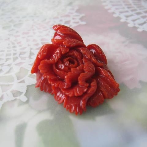天然珊瑚　本珊瑚　帯留め　ルース　珊瑚彫刻　宝石珊瑚　鳳凰花鳥　置物　重さ76ｇ 楽天市場】日本・高知沖産赤珊瑚の拝見 原木 置物 飾り 盆栽風