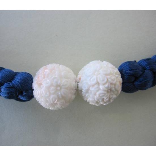 白珊瑚桜の彫りの羽織紐 /18・18.4ミリ/正絹（紺）/29センチ /着物/和