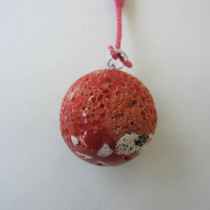 日本 高知産赤珊瑚 【大玉】 す玉 お守り根付 約25ミリ ペンダント兼用