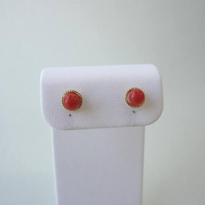 日本 高知産血赤珊瑚 K18 デザインピアス 4.7ミリ 直結 『宝石サンゴ