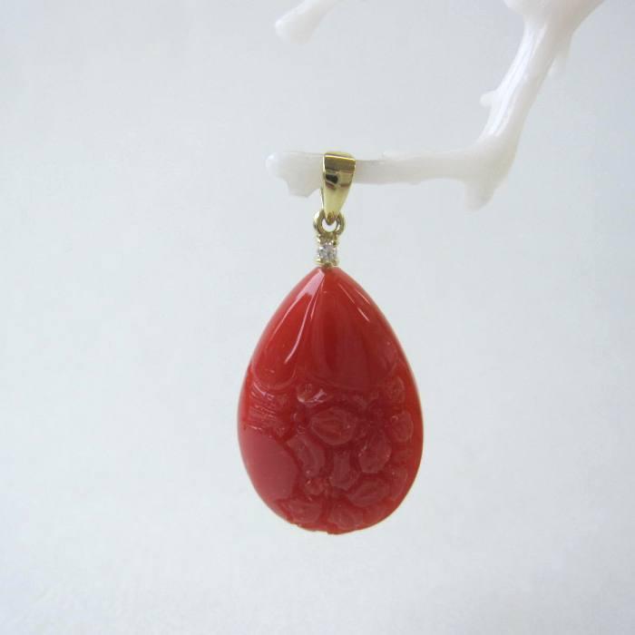 日本 高知産血赤珊瑚 桜の彫り ドロップ ペンダントトップ K18 ダイヤ