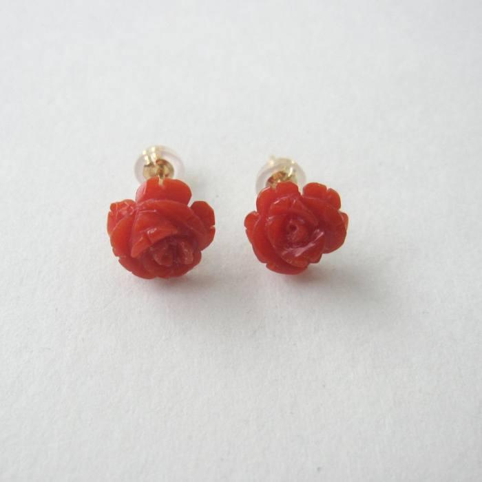日本 高知産赤珊瑚 薔薇の花 ピアス K18 ばら 宝石サンゴ 珊瑚婚 還暦 