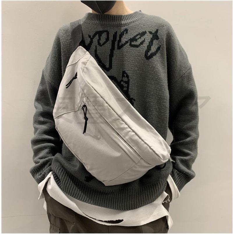 男の人胸元シングルショルダーバッグファッションカジュアル\